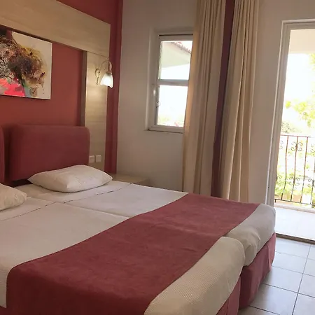 Hotel Ant 3*