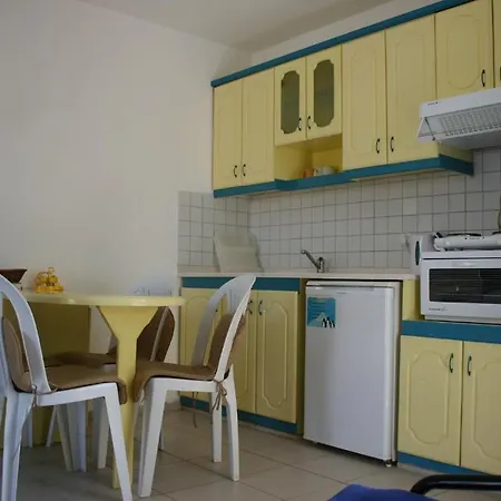 Ant Hotel 3*