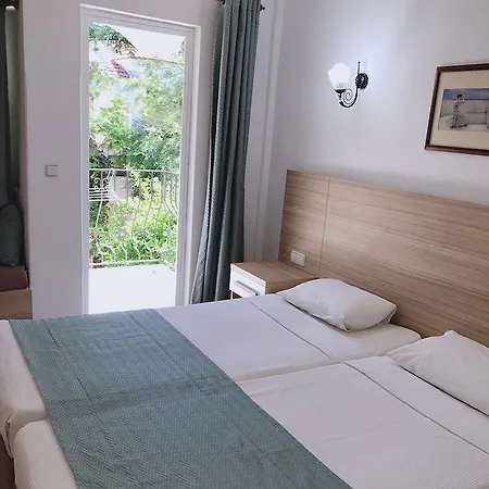 Hotel Ant 3*