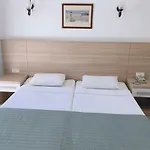 Ant Hotel