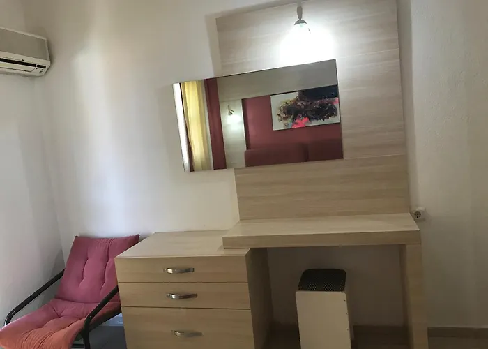 Ξενοδοχείο Ant 3*