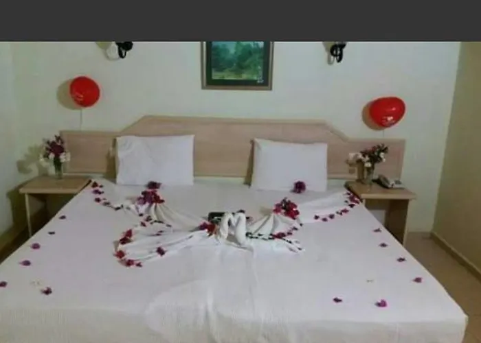Ξενοδοχείο Ant 3*