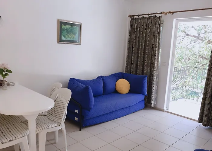 מלון Ant אולודניץ